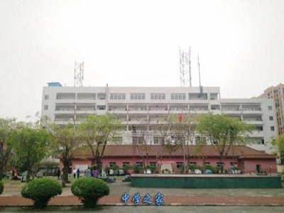 四川现代艺术学校学校主教学楼